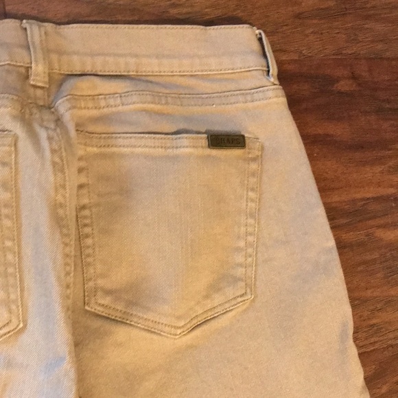 Chaps Women’s Kahki Jeans size 6 in excellent condition please see all photos - Picture 10 of 14